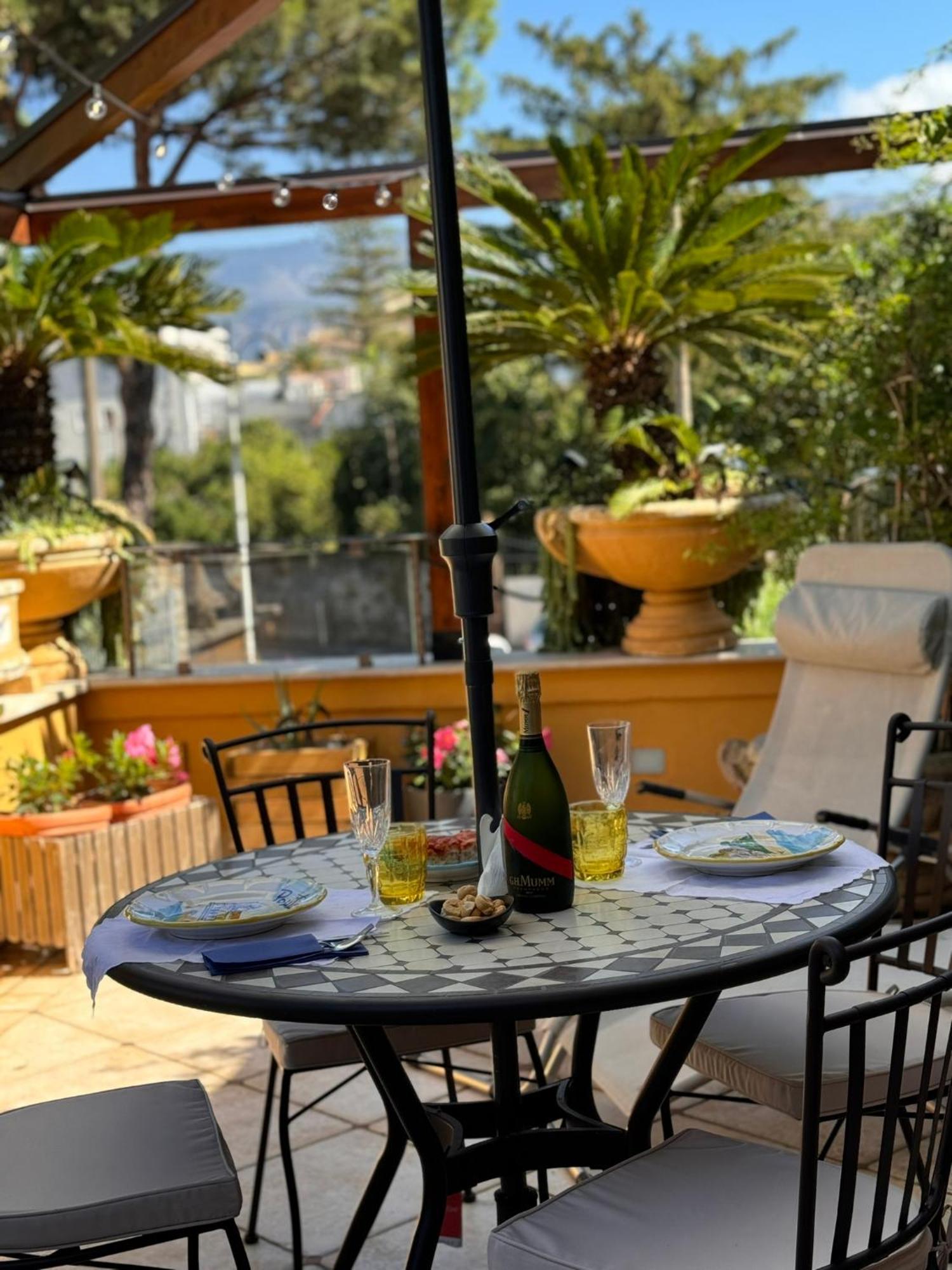 مبيت وإفطار Relais Sorrento Terrace And Relax المظهر الخارجي الصورة
