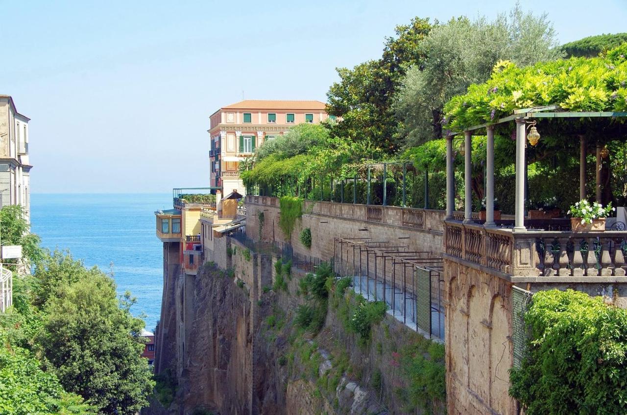 مبيت وإفطار Relais Sorrento Terrace And Relax المظهر الخارجي الصورة